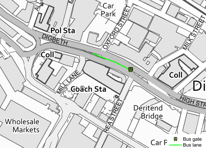 Bus lane and gate for right turn into Rea Street